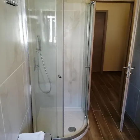 Apartment Mit Drei Schlafzimmern Und Meerblick